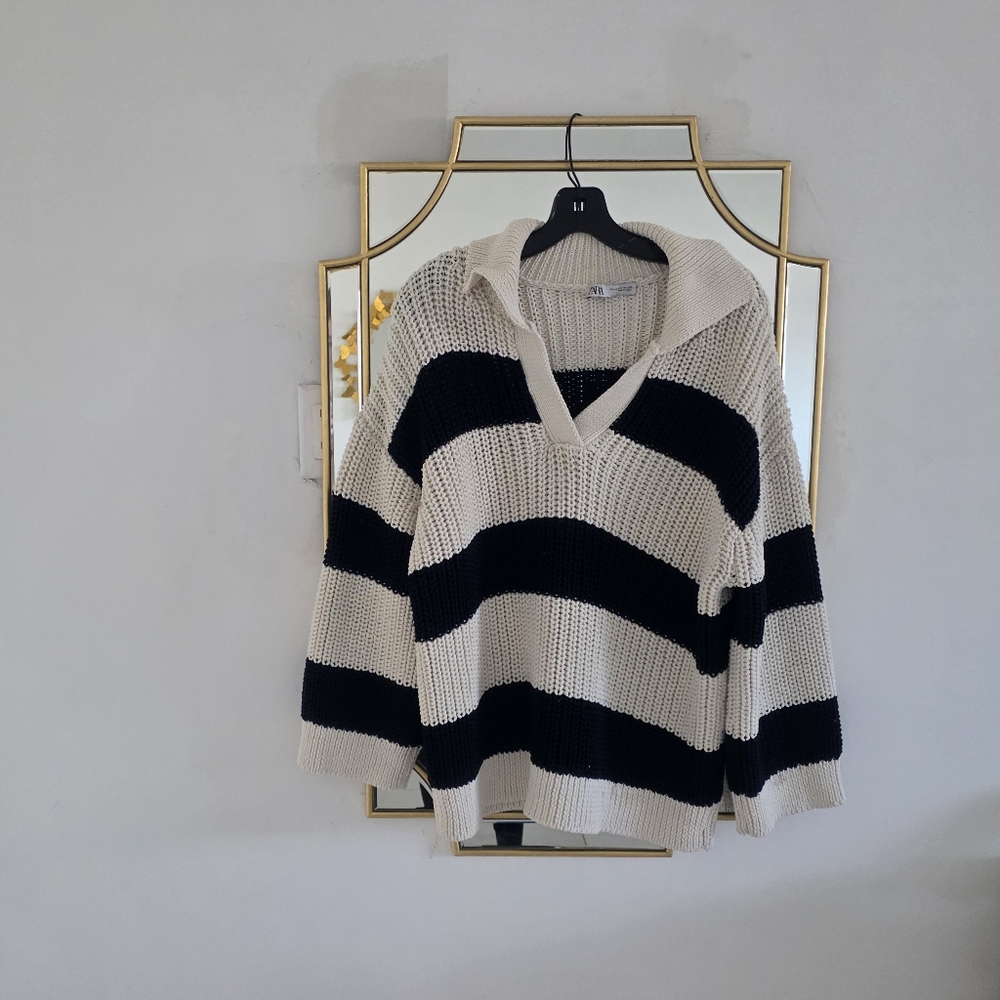 Zara Blue and Cream V-Neck Sweater